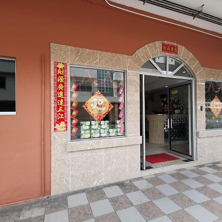 Indah Inn タワウ エクステリア 写真